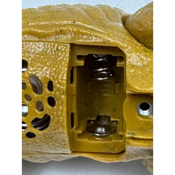 Mattel Jurassic World Fallen Kingdom Roarivores Metriacanthosaurus 13" Figure - Picture 7 of 7